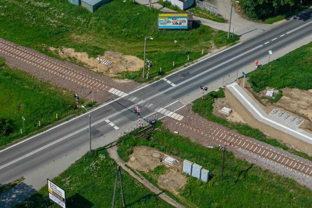 Budowa przystanku kolejowego Brodnica Południowa, fot. Szymon Zdziebło/tarantoga.pl dla UMWKP