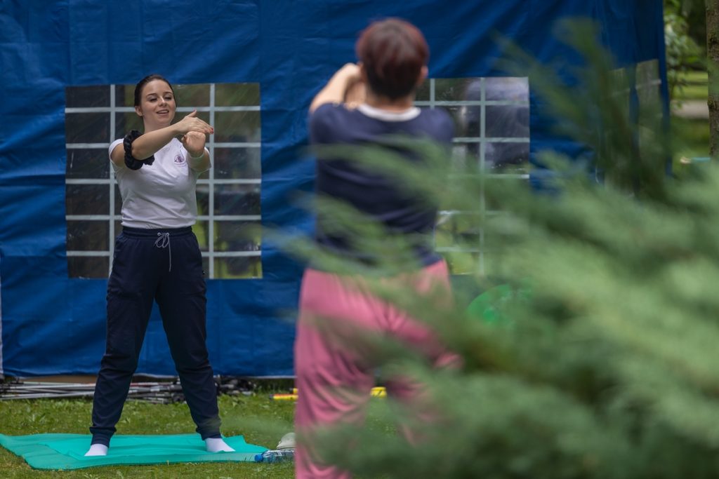 Piknik zdrowotno-edukacyjny w Parku Kliniki Uzdrowiskowej Pod Tężniami w Ciechocinku, fot. Mikołaj Kuras dla UMWKP