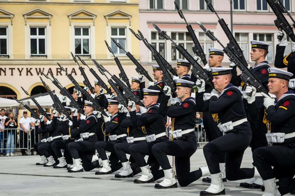 Dzień Marynarza Rzecznego w Bydgoszczy, fot. Tomasz Czachorowski/eventphoto.com.pl dla UMWKP