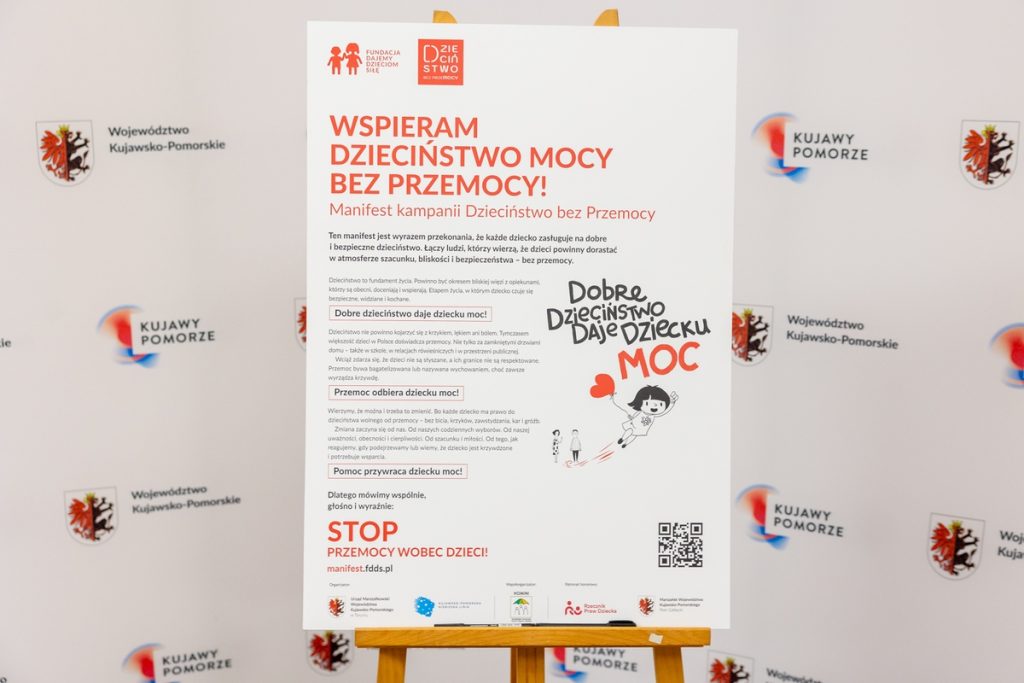 Toruń, Konferencja i manifest dzieciństwo bez przemocy, fot. Mikołaj Kuras dla UMWKP