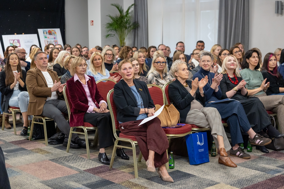 Toruń, Konferencja i manifest dzieciństwo bez przemocy, fot. Mikołaj Kuras dla UMWKP