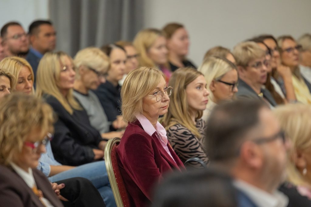 Toruń, Konferencja i manifest dzieciństwo bez przemocy, fot. Mikołaj Kuras dla UMWKP