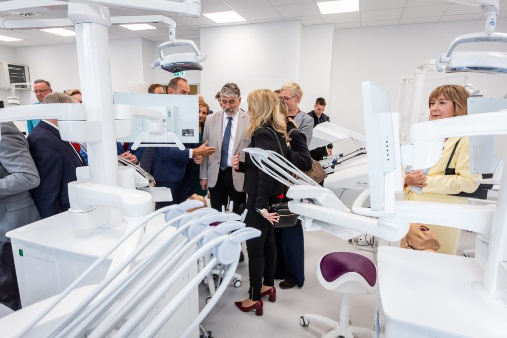 Otwarcie Centrum Stomatologii UMK, fot. Tomasz Czachorowski dla UMWKP