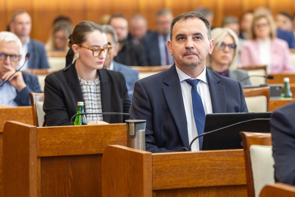 Sesja sejmiku województwa, 28 września 2026, fot. Szymon Zdziebło/tarantoga dla UMWKP