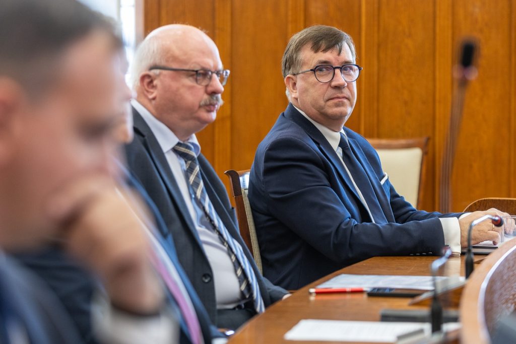 Sesja sejmiku województwa, 28 września 2026, fot. Szymon Zdziebło/tarantoga dla UMWKP