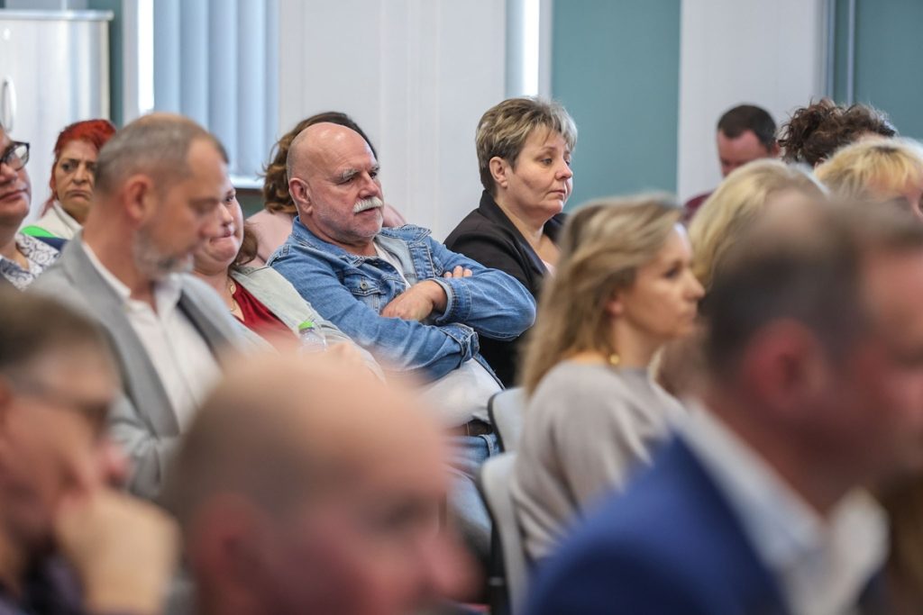Spotkanie w sprawie Kolei Dużych Prędkości, fot. Szymon Zdziebło/tarantoga.pl dla UMWKP