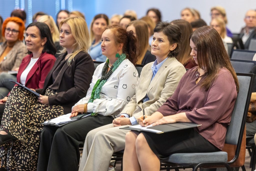 Konferencja „Usuwamy azbest spod strzechy”, fot. Szymon Zdziebło/tarantoga.pl dla UMWKP