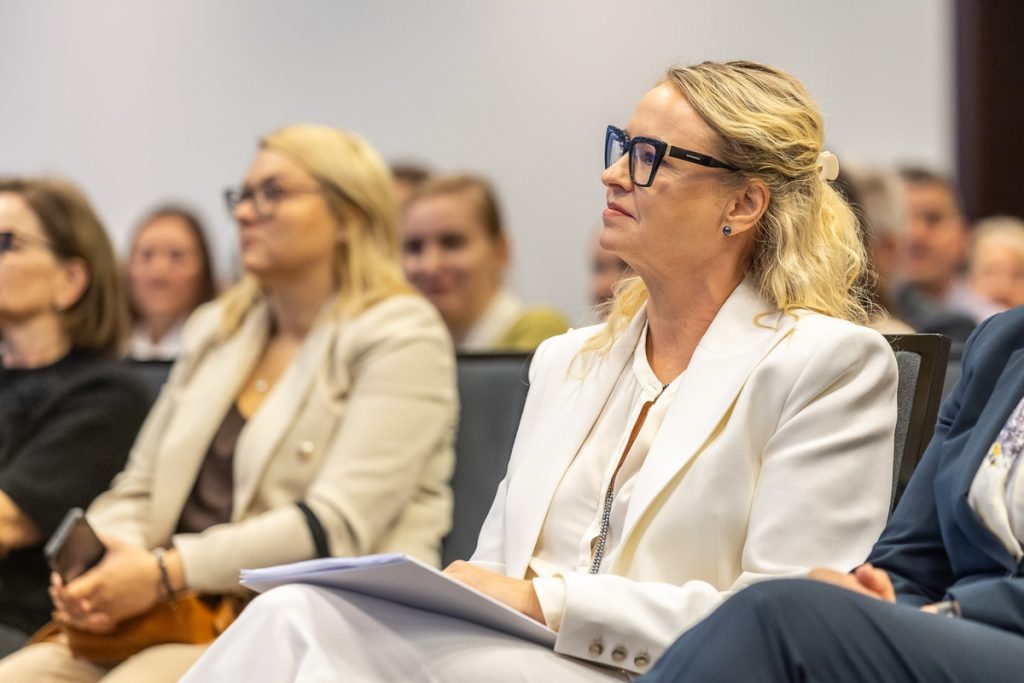 Konferencja „Usuwamy azbest spod strzechy”, fot. Szymon Zdziebło/tarantoga.pl dla UMWKP