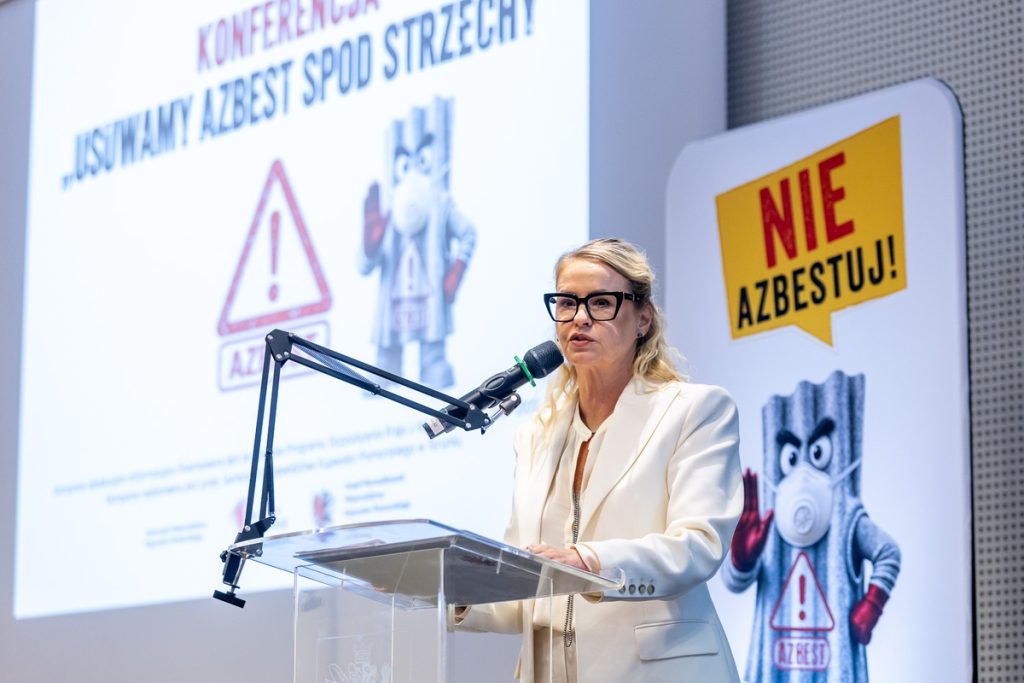Konferencja „Usuwamy azbest spod strzechy”, fot. Szymon Zdziebło/tarantoga.pl dla UMWKP