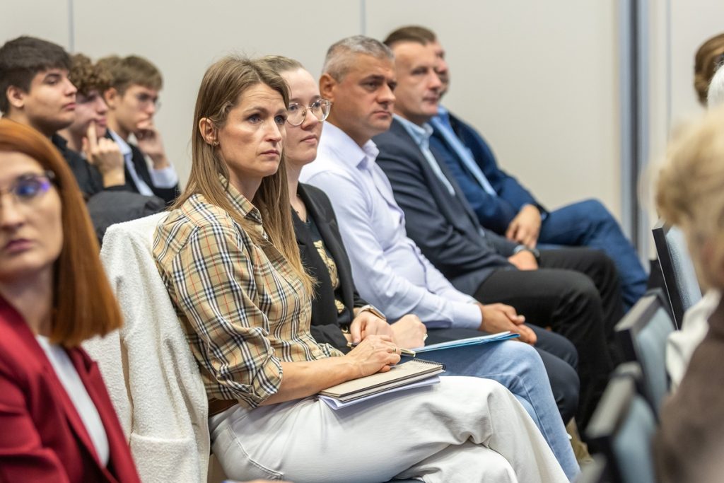 Konferencja „Usuwamy azbest spod strzechy”, fot. Szymon Zdziebło/tarantoga.pl dla UMWKP