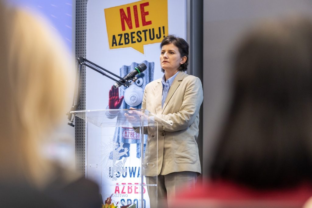Konferencja „Usuwamy azbest spod strzechy”, fot. Szymon Zdziebło/tarantoga.pl dla UMWKP
