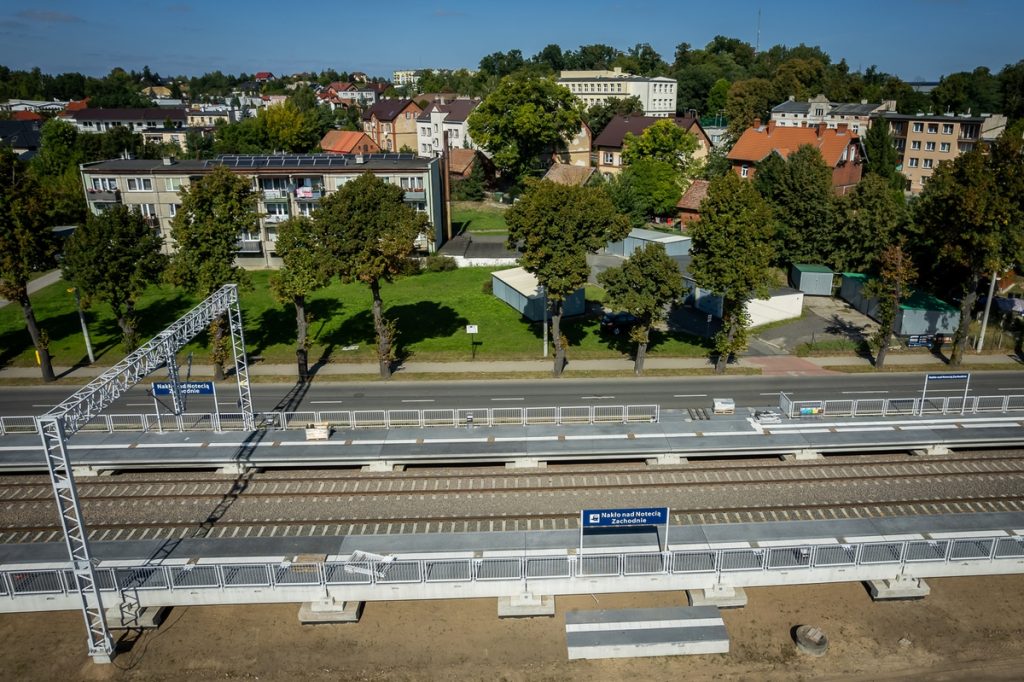 Przystanek kolejowy Nakło nad Notecią Zachodnie, fot. Tomasz Czachorowski/eventphoto.com.pl dla UMWKP