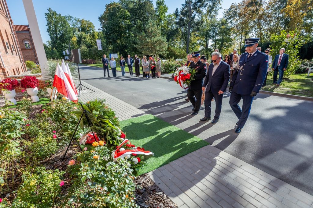 Remembrance Day for Victims of the Extermination of People with Mental Disorders, photo by Tomasz Czachorowski/eventphoto.com.pl for UMWKP