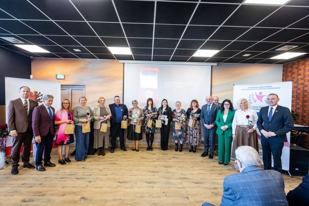 Wręczenie odznak sołtysom z powiatu świeckiego, fot. Tomasz Czachorowski/eventphoto dla UMWKP