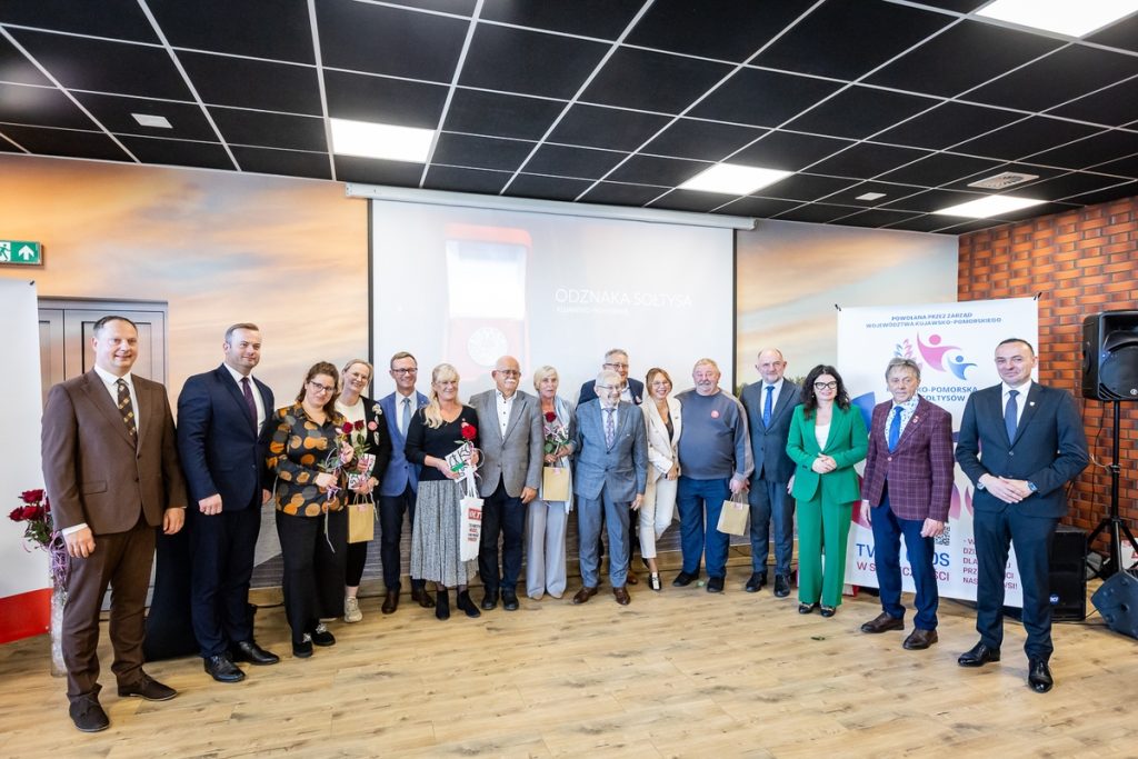 Wręczenie odznak sołtysom z powiatu świeckiego, fot. Tomasz Czachorowski/eventphoto dla UMWKP