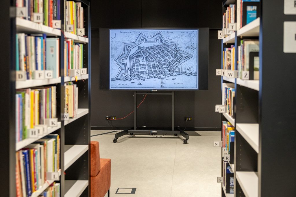 Książnica Kopernikańska, biblioteka główna, fot. Szymon Zdziebło/tarantoga dla UMWKP