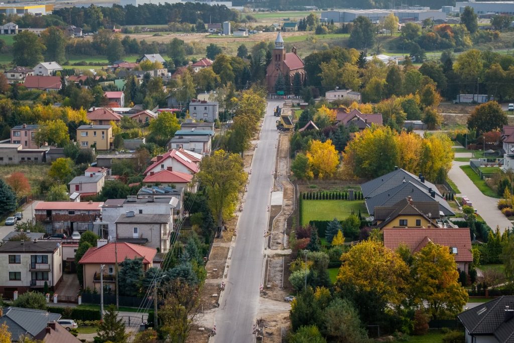 Modernizacja DW 268 i budowa ścieżki rowerowej, fot. Szymon Zdziebło/tarantoga.pl dla UMWKP