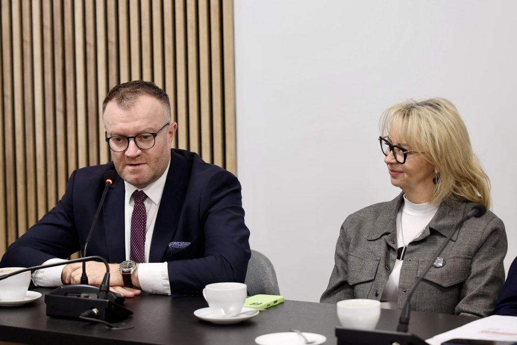 Spotkanie w Starostwie Powiatowym w Mogilnie, fot. Andrzej Goiński/UMWKP