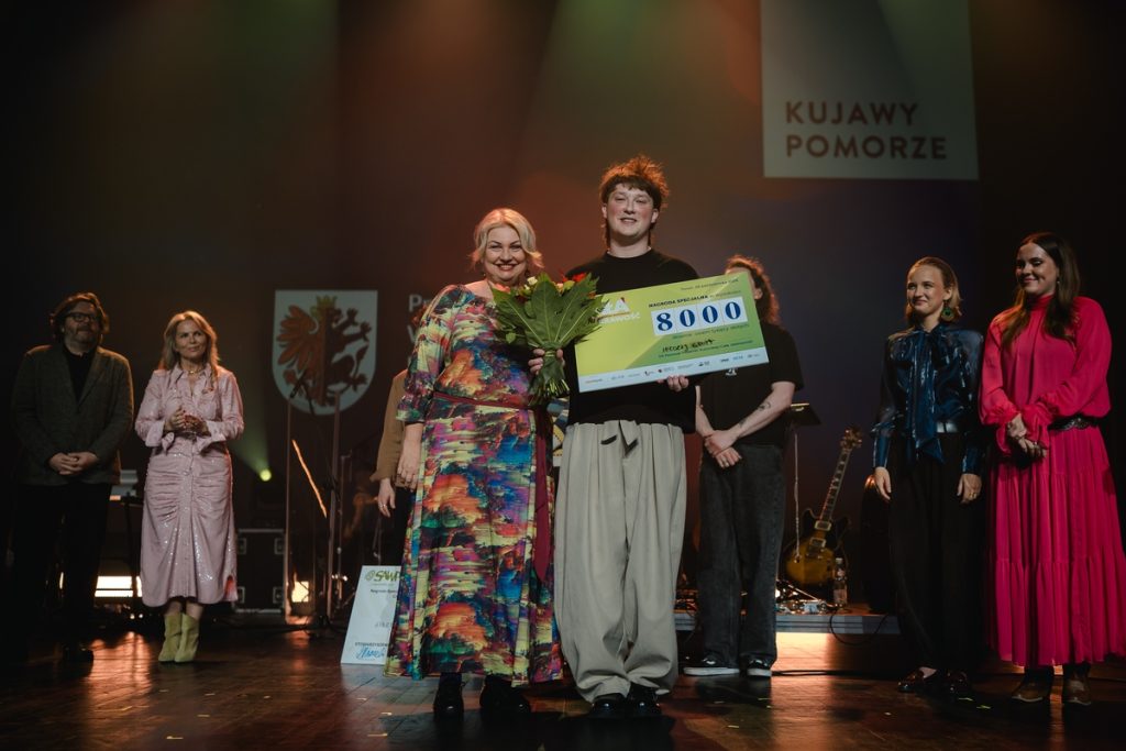 Koncert finałowy Festiwalu Piosenki Autorskiej „Cała Jaskrawość”, fot. Maciek Zieliński/www.maciekzielinski.pl