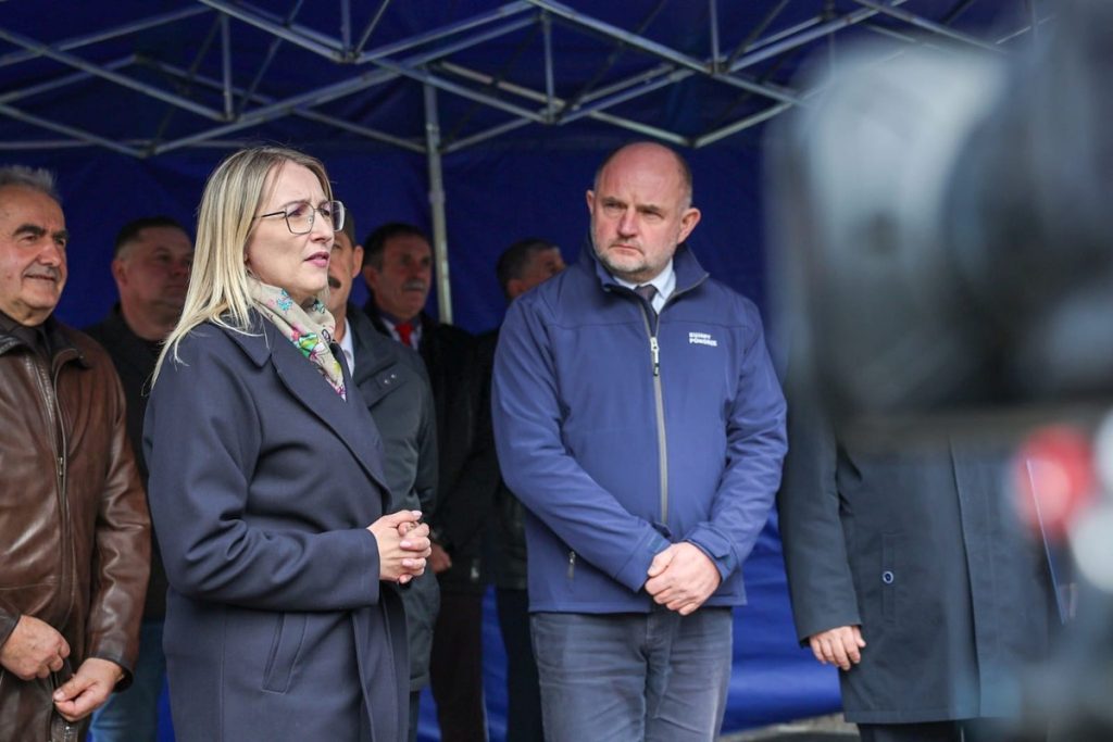 Otwarcie ścieżki pieszo-rowerowej wzdłuż drogi powiatowej łączącej Zbiczno, Rytebłota i Ciche, fot. Szymon Zdziebło/tarantoga.pl dla UMWKP