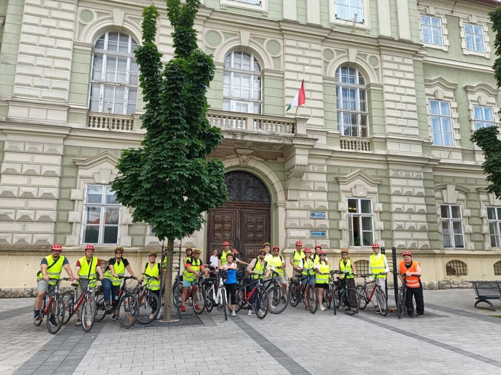 Transport i dostępność usług na obszarach wiejskich – doświadczenia z Węgier (projekt Smooty – Interreg Europa)