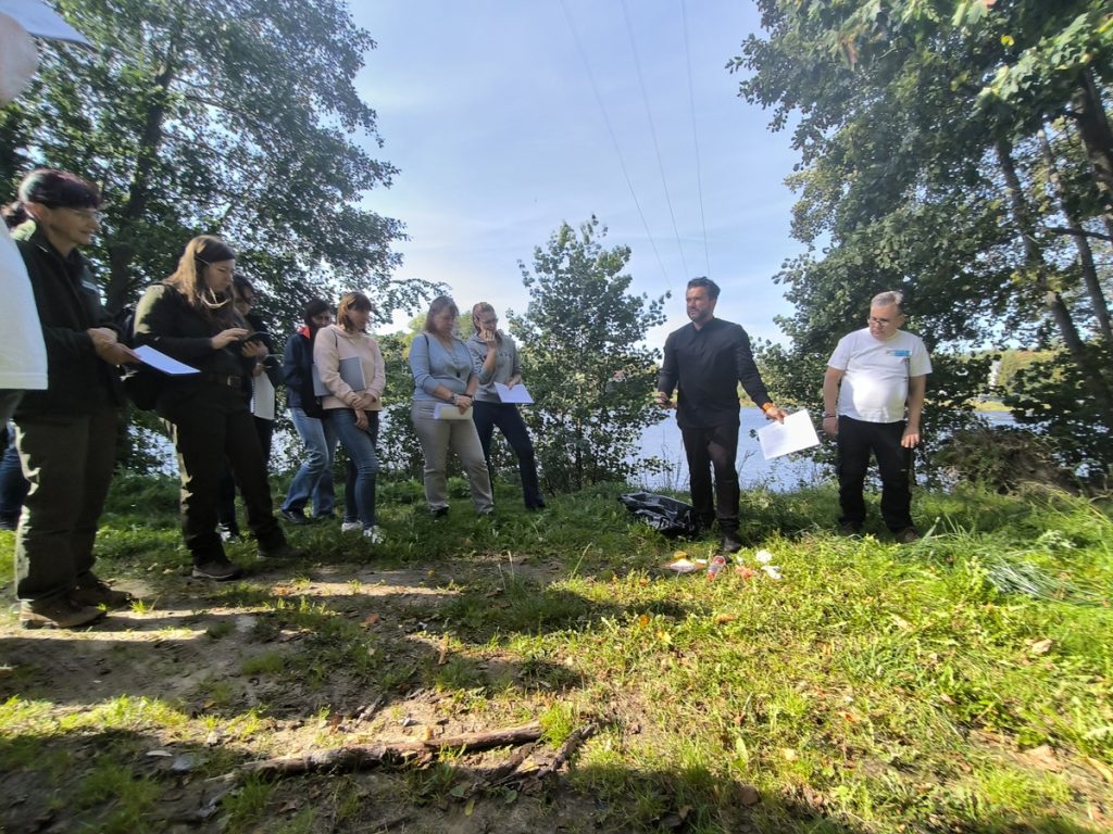 Warsztaty - monitoring zanieczyszczeń makroplastikiem (fot. O.Ossowska)