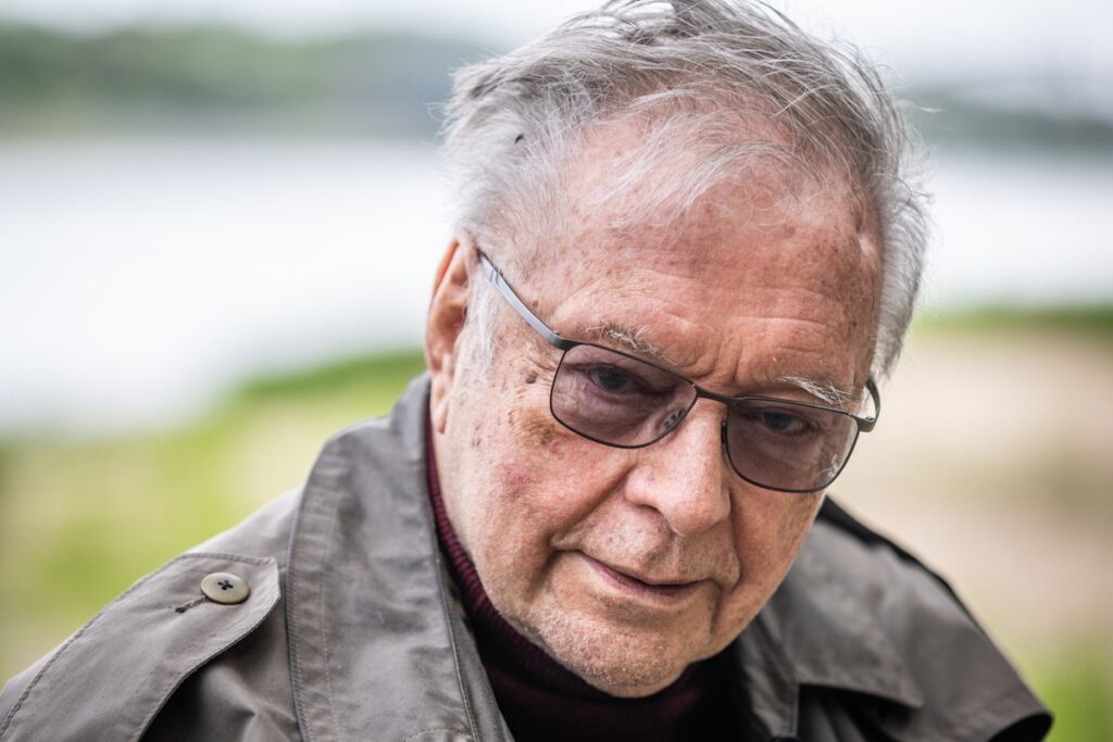 Krzysztof Zanussi na planie „Całopalenia” w Toruniu, fot. Andrzej Goiński/UMWKP