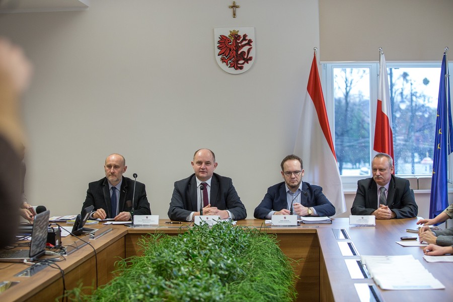 14.12.2017, Konferencja na temat budżetu na 2018 rok, fot. Szymon Zdziebło/tarantoga.pl
