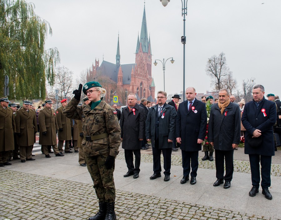 Uroczystość pod pomnikiem generała Hallera w Toruniu, fot. Łukasz Piecyk