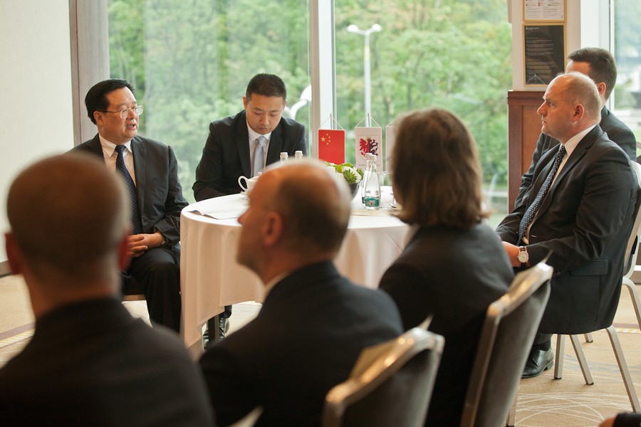Spotkanie przedstawicieli marszałkowskiej administracji z delegacją z Hubei, fot. Andrzej Goiński 