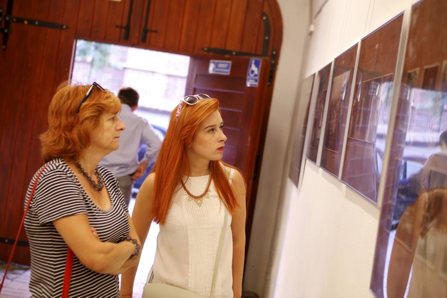 W ramach EDD odbył się wernisaż wystawy „Opowieści z fotograf” w Wojewódzkim Ośrodku Animacji Kultury w Toruniu, fot. Mikołaj Kuras