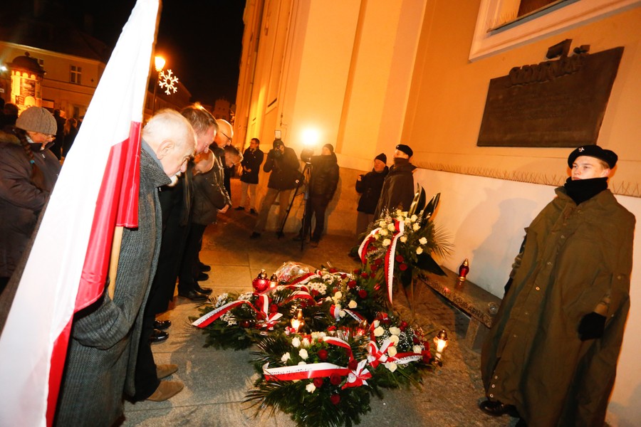 13.12.2016 r., Obchody 35. rocznicy stanu wojennego w Toruniu, fot. Mikołaj Kuras